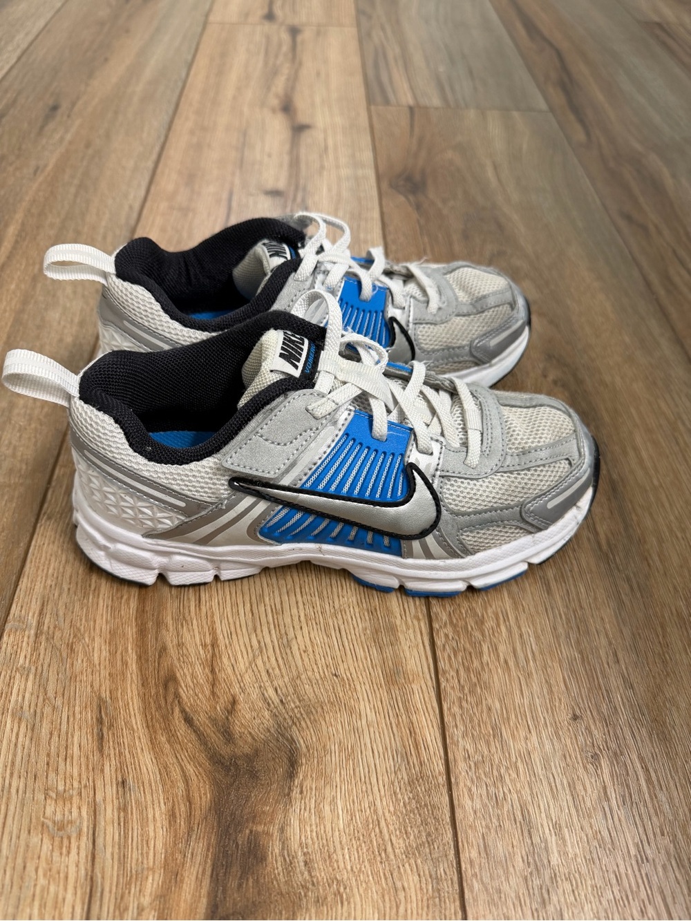 Nike Zoom Kids Vomero 5 Sneakers - Sz. 2.5